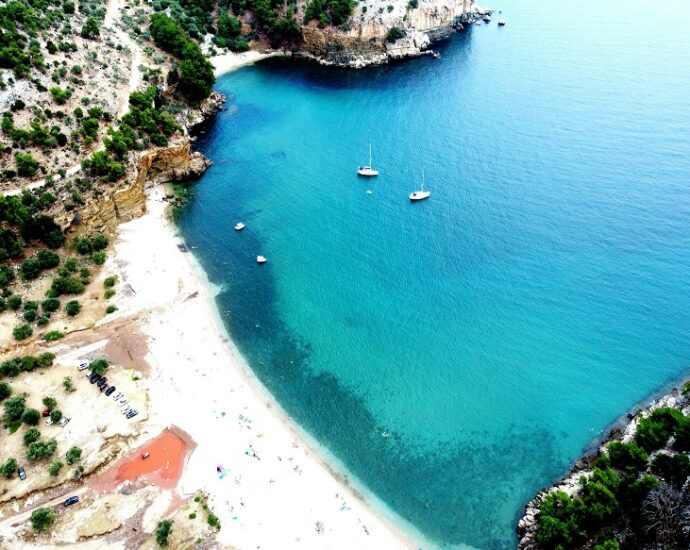 Greece sailing yacht charter